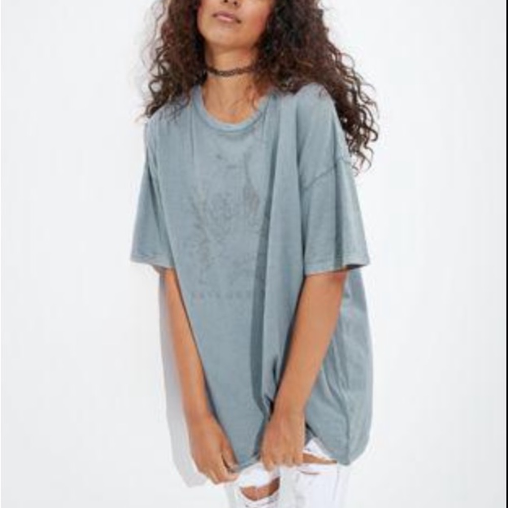 American eagle save our planet t shirt size medium